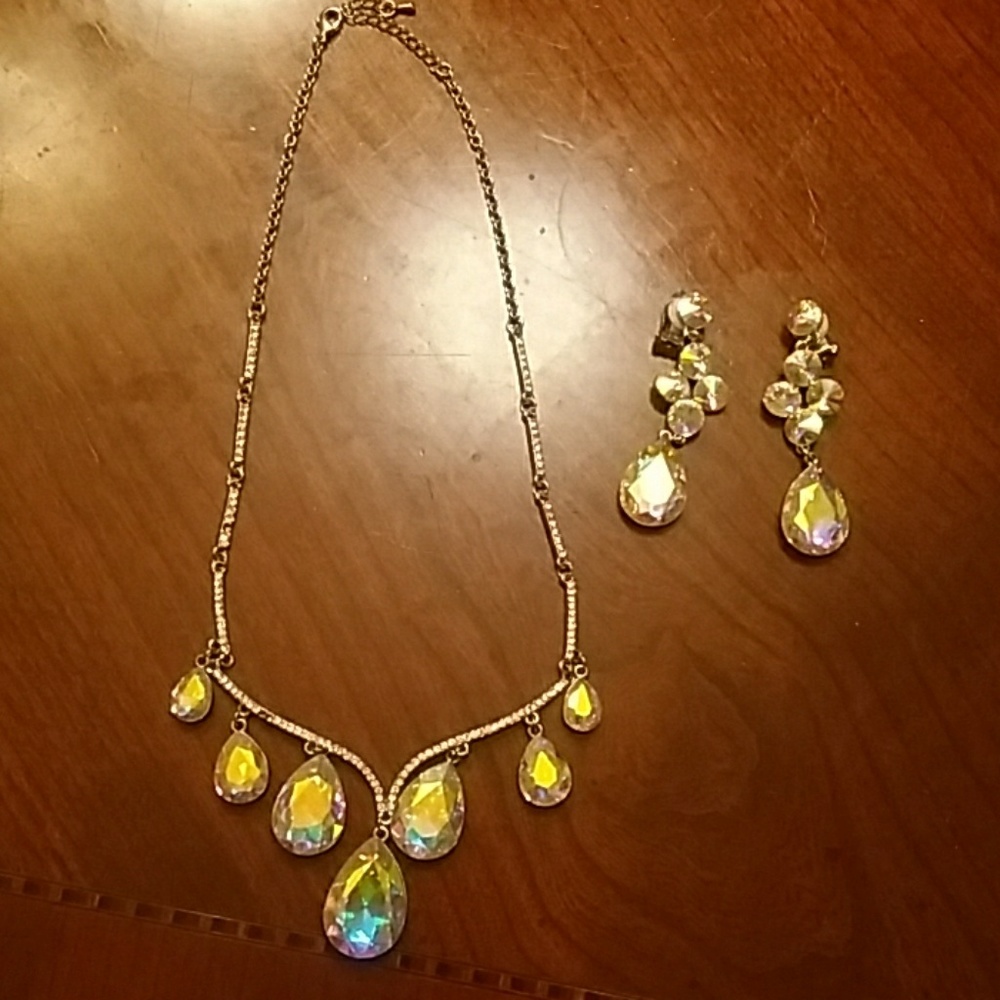 Henri's Formals Wear special occasion necklace and